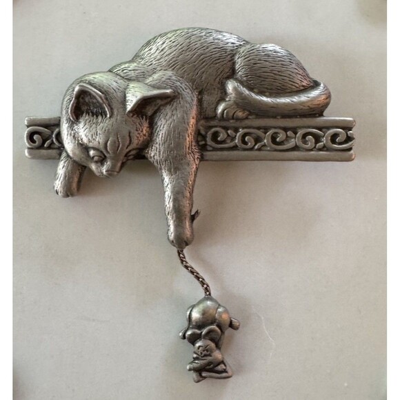Vintage J Jonette Cat and Mouse Brooch Signed JJ Pewter Brooch Pin Feline - Picture 1 of 3